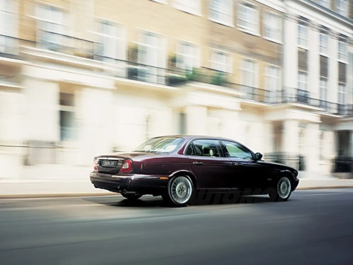 Daimler Super Eight (14)