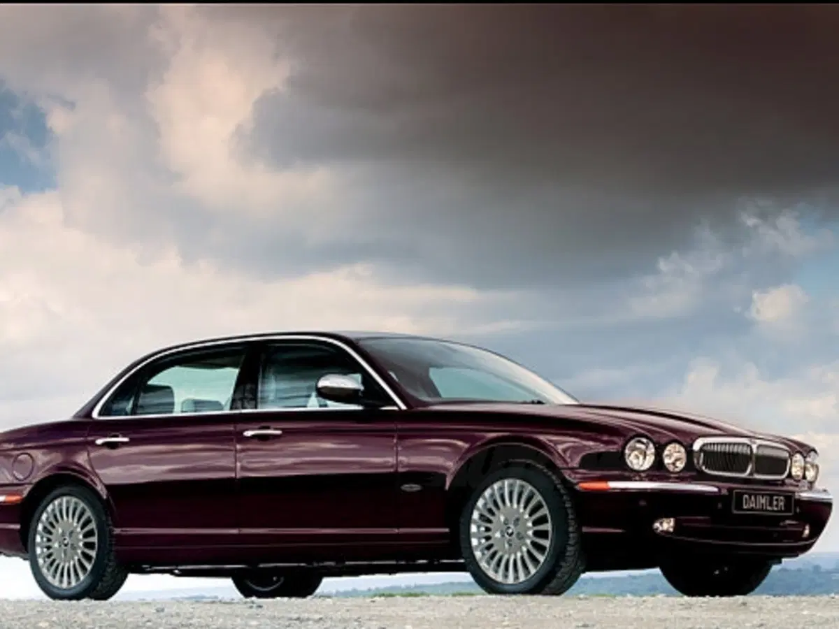 Daimler Super Eight (16)