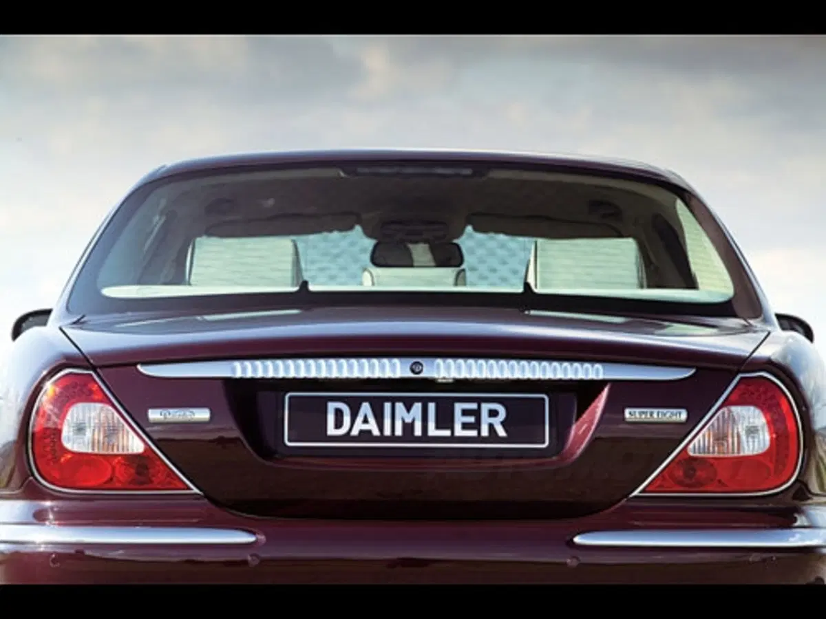 Daimler Super Eight (17)