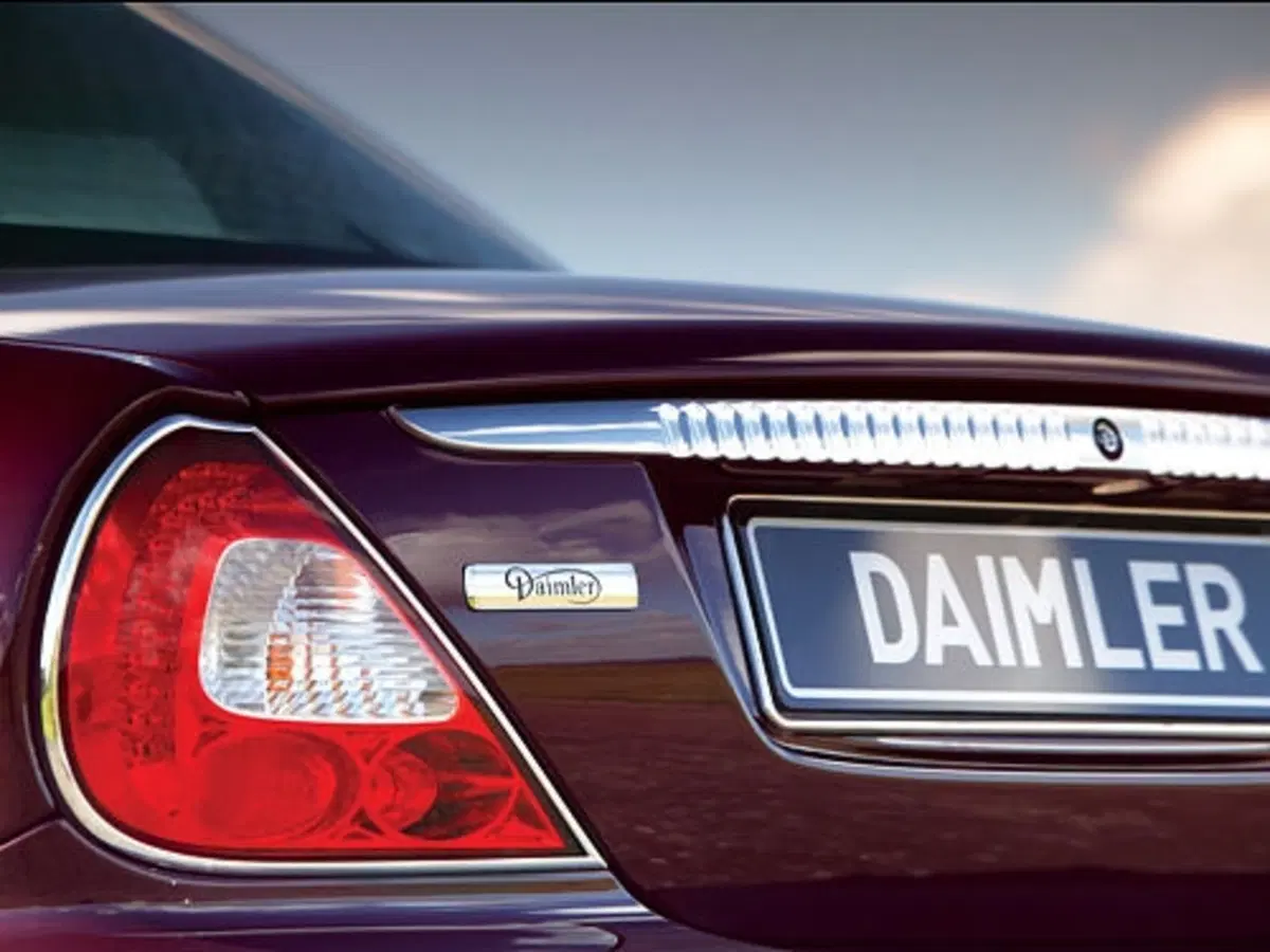 Daimler Super Eight (18)