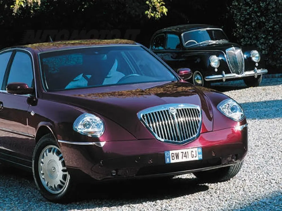 Lancia Thesis (6)