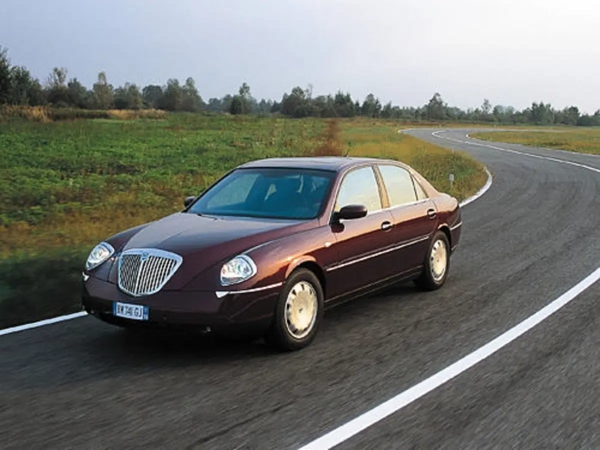 Lancia Thesis (7)