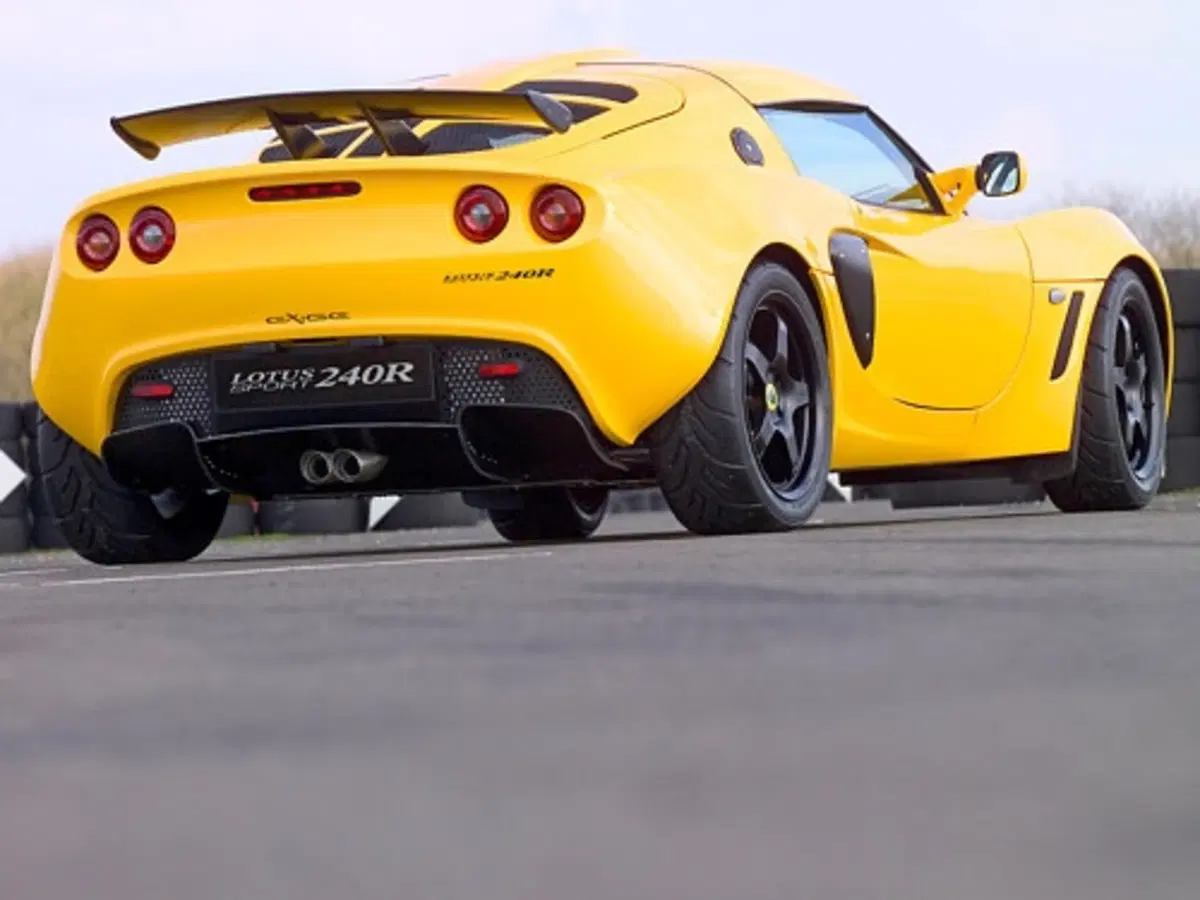 Lotus Sport Exige 240R (3)