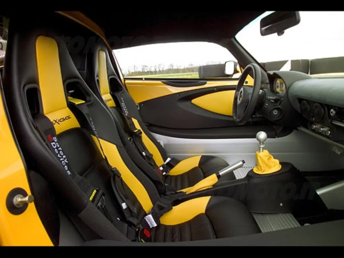 Lotus Sport Exige 240R (4)