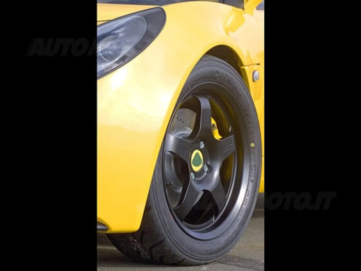 Lotus Sport Exige 240R (7)