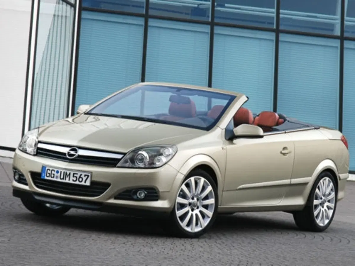 Opel Astra TwinTop (4)