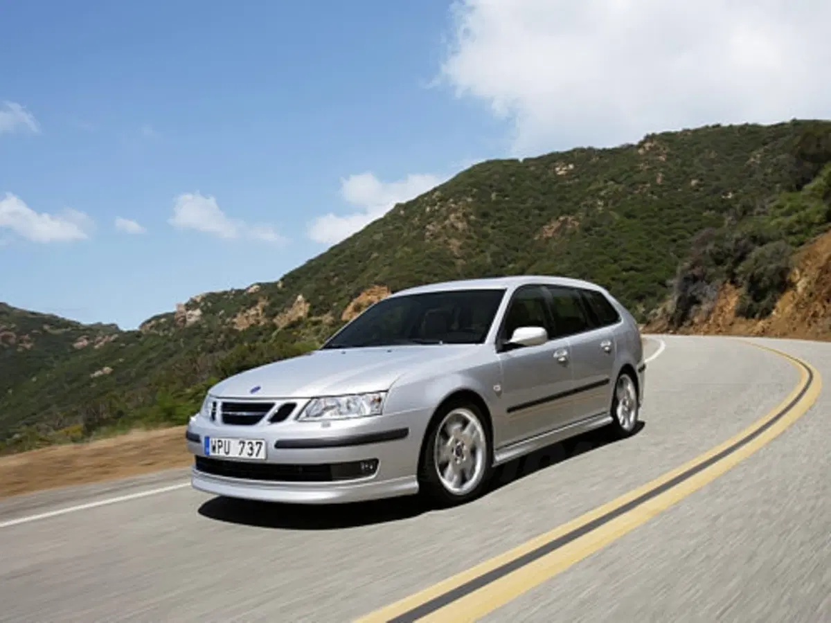 Saab 9-3 SportHatch (16)