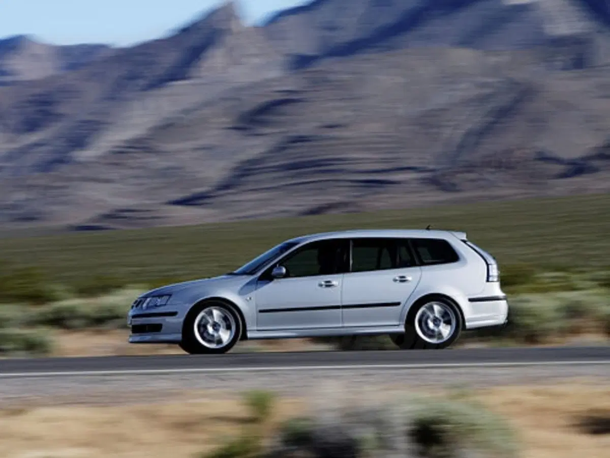 Saab 9-3 SportHatch (17)