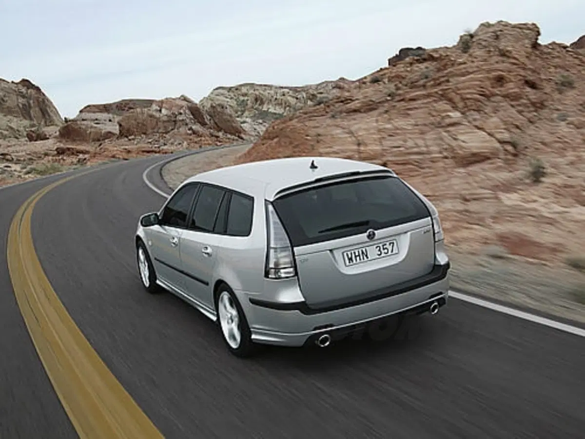 Saab 9-3 SportHatch (19)