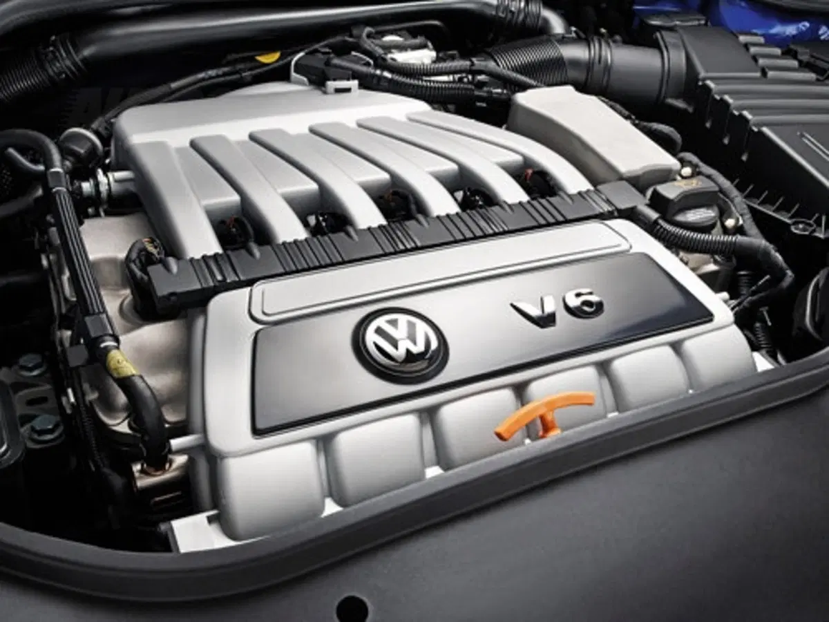 Volkswagen Golf R32: costa 32.700 euro (17)