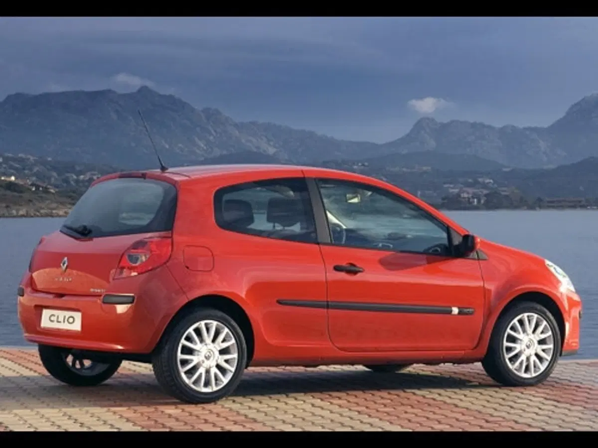 Renault Clio III (2)