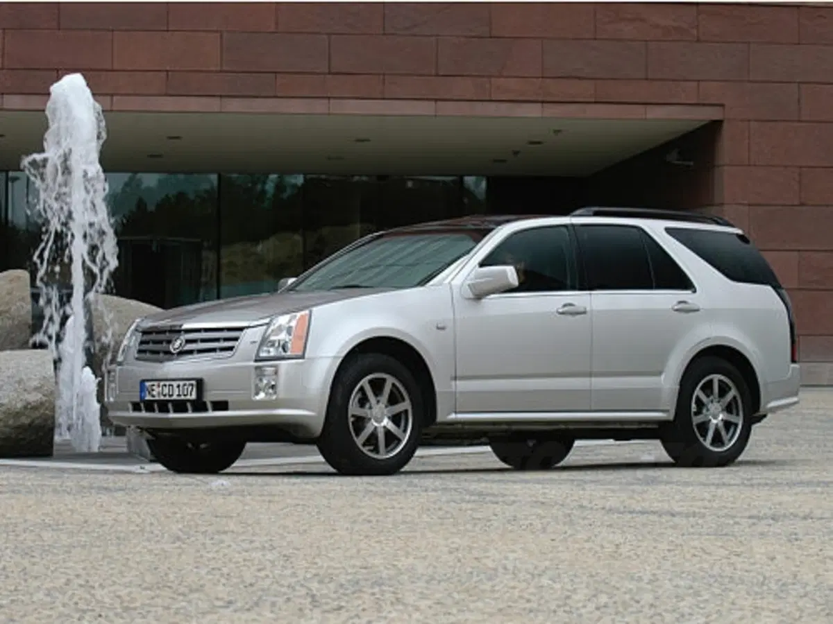 Cadillac SRX (12)
