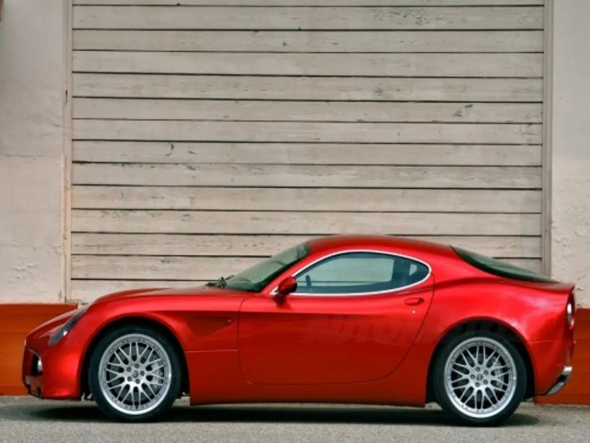 Alfa Romeo 8c Competizione (4)