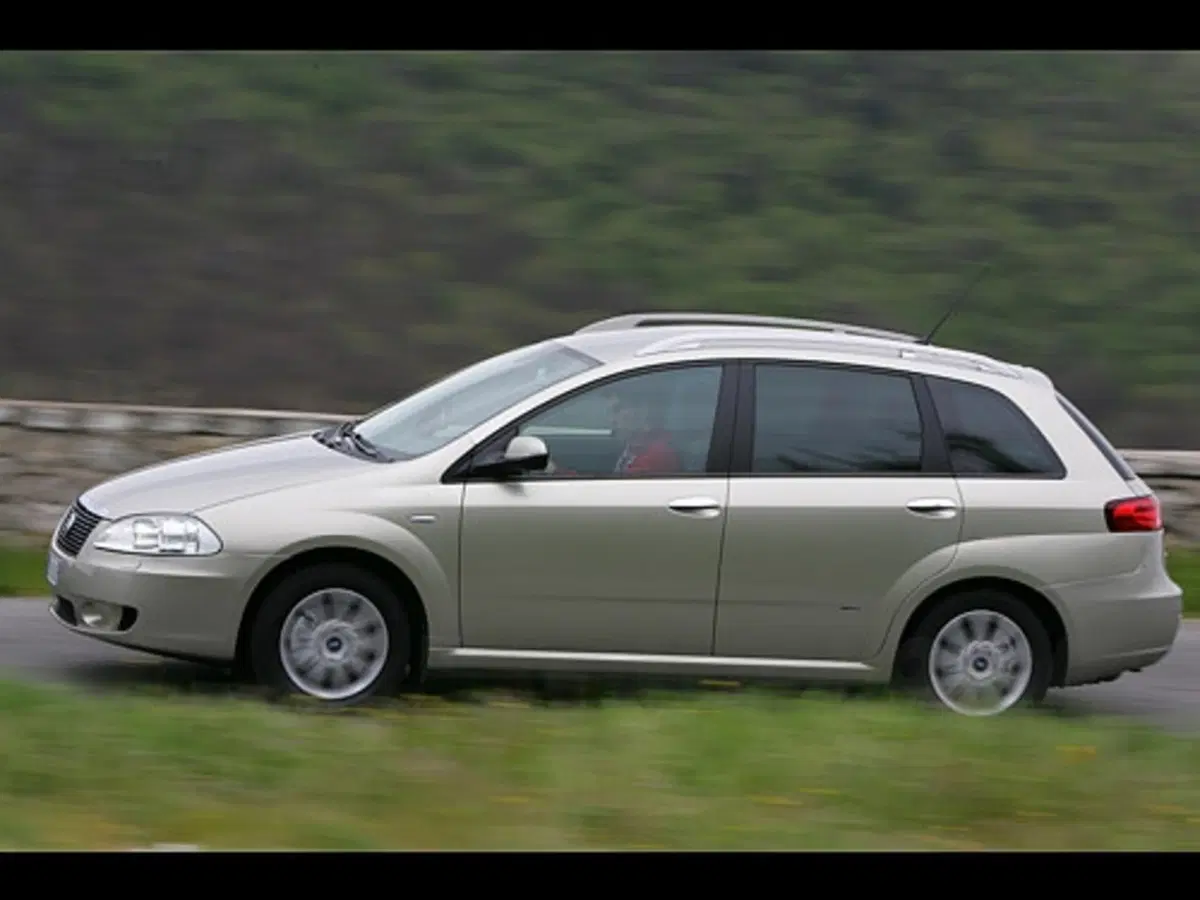 Fiat Croma (6)