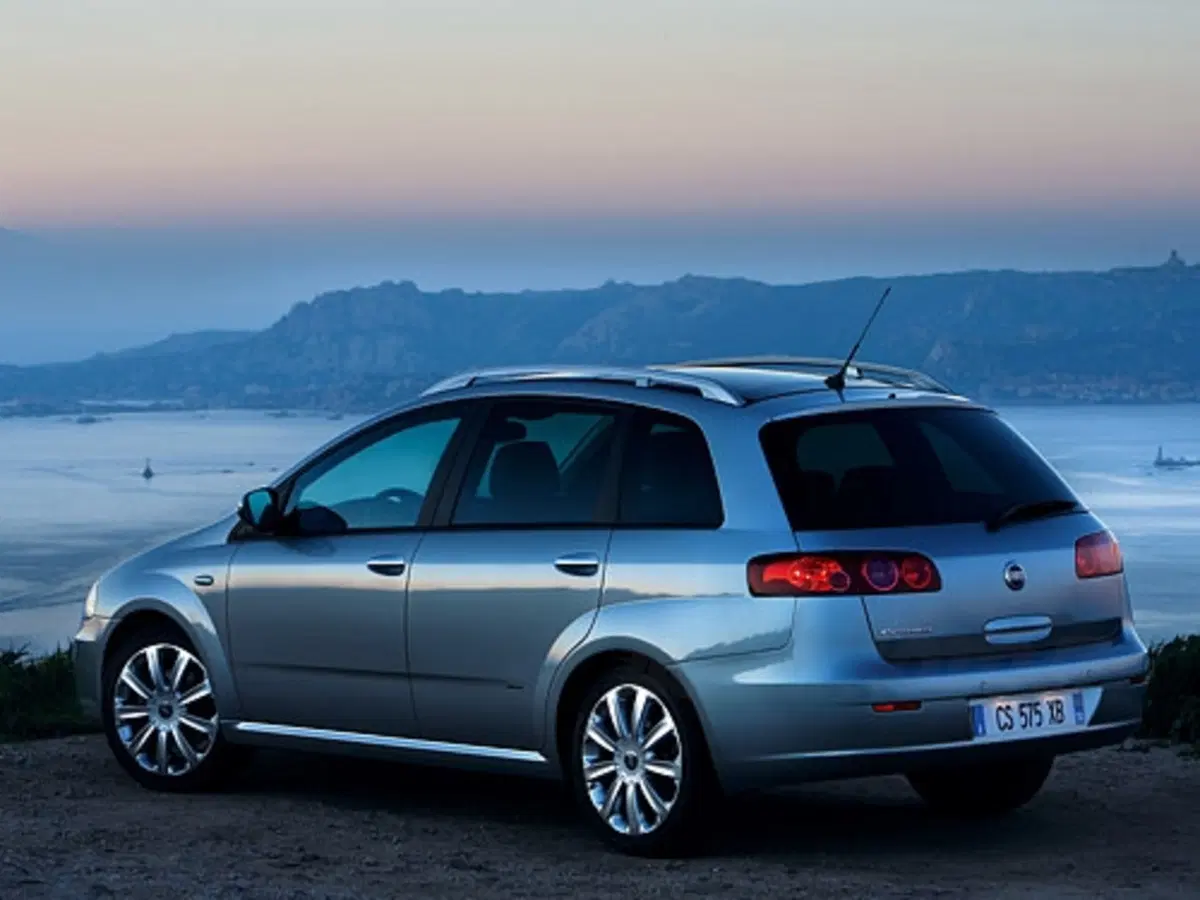 Fiat Croma (8)
