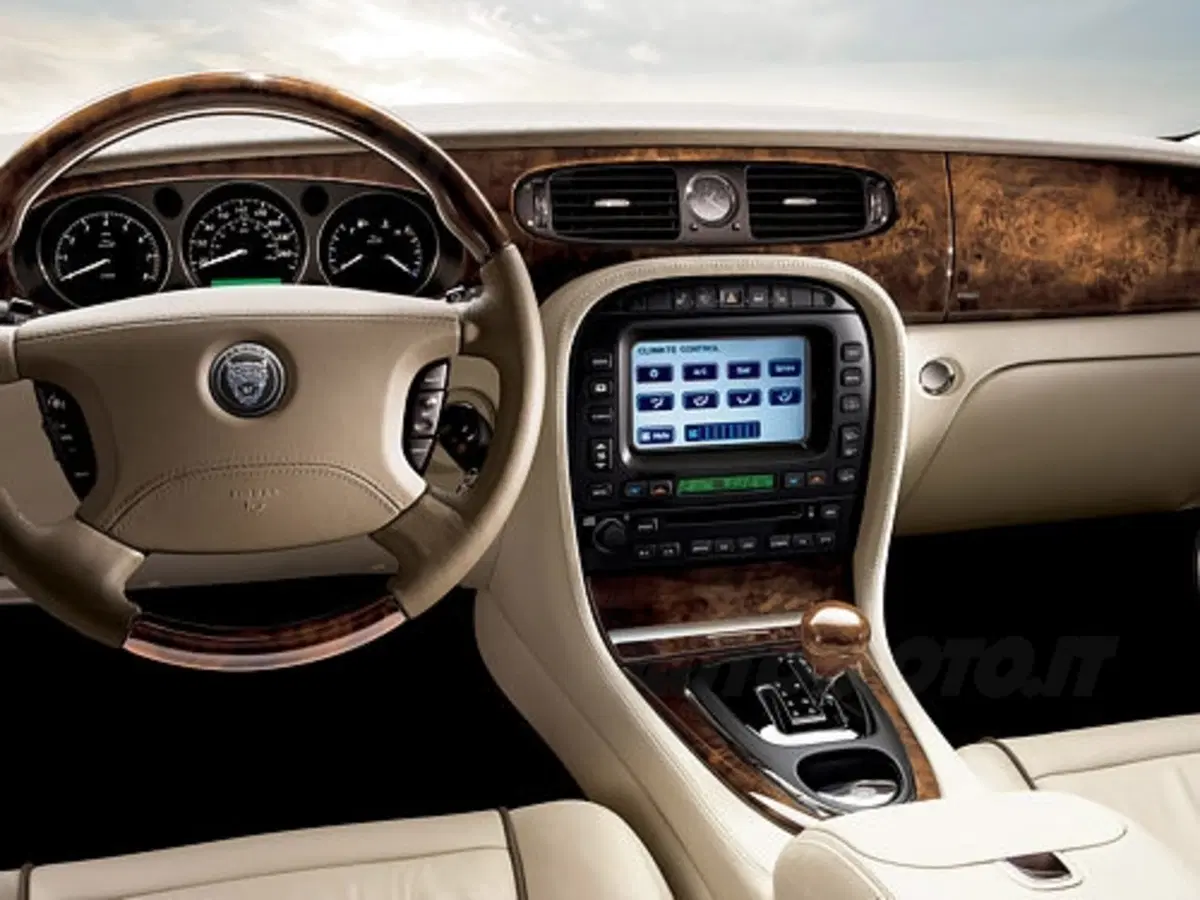 Jaguar XJ 2.7 turbodiesel (14)