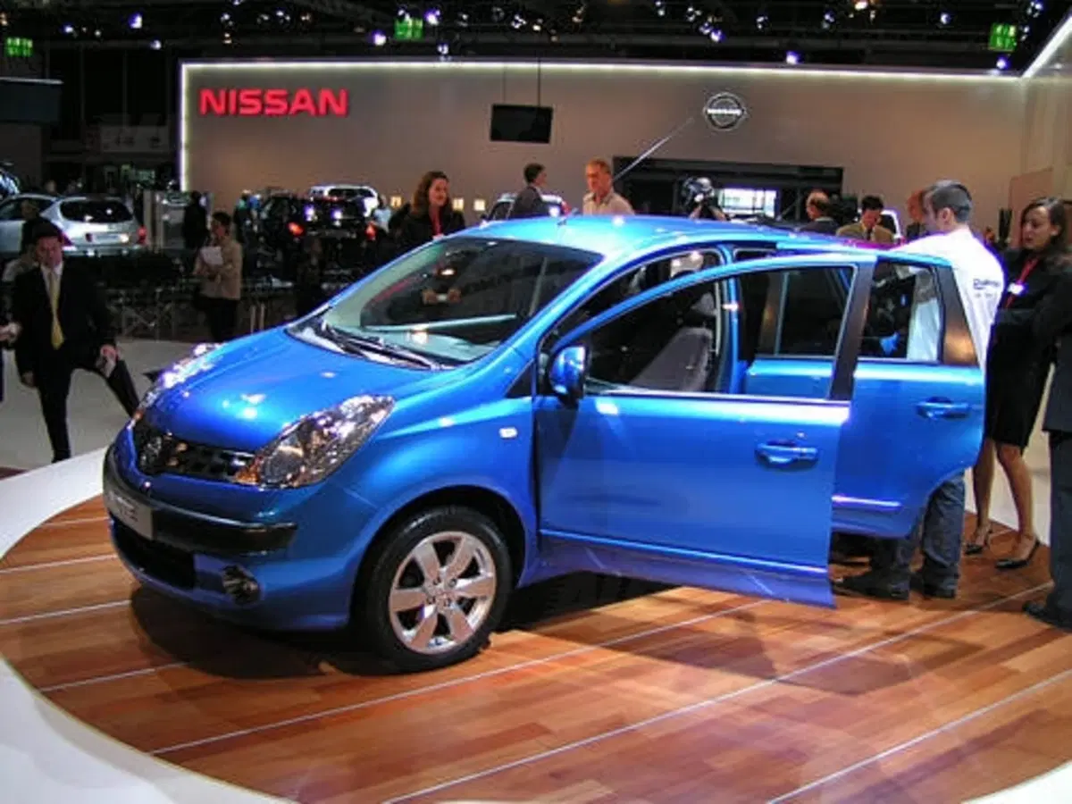 Nissan Note (2)