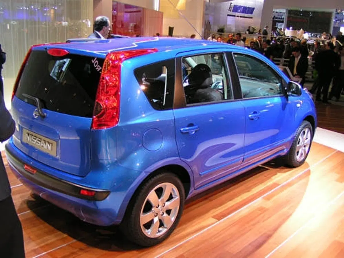 Nissan Note (4)