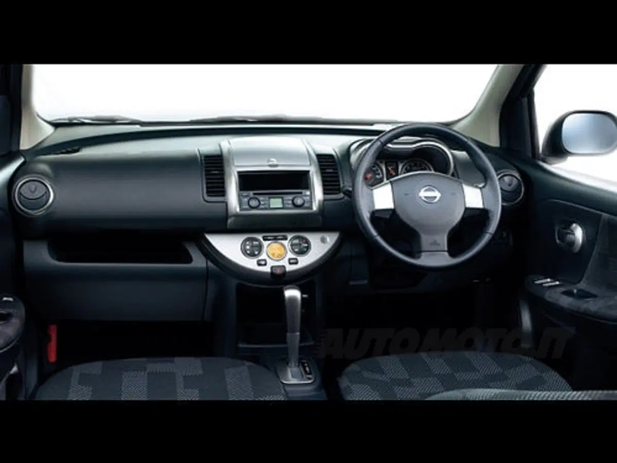 Nissan Note (7)