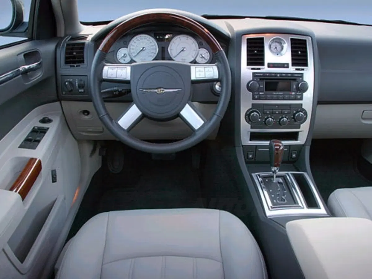 Chrysler 300C 3.0 CRD (7)