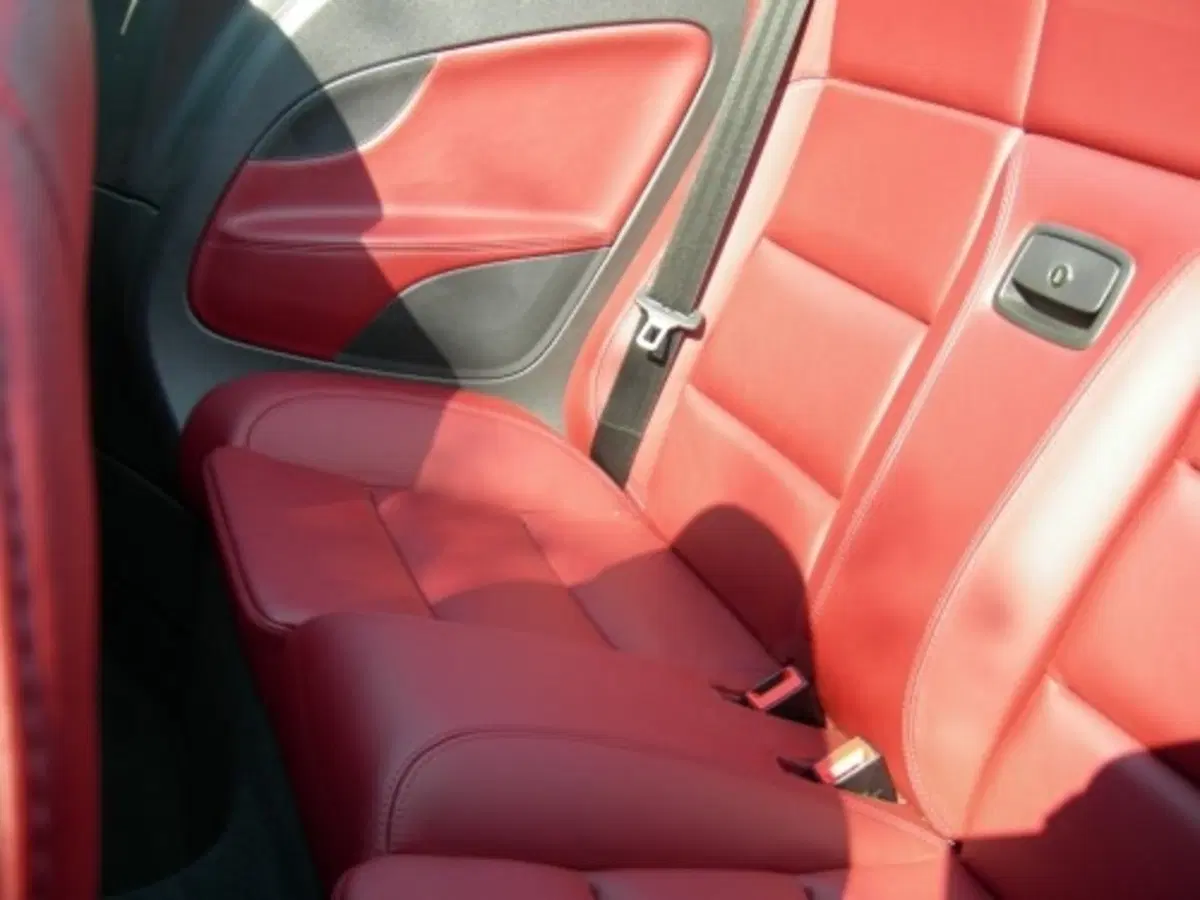 Volkswagen Eos (27)