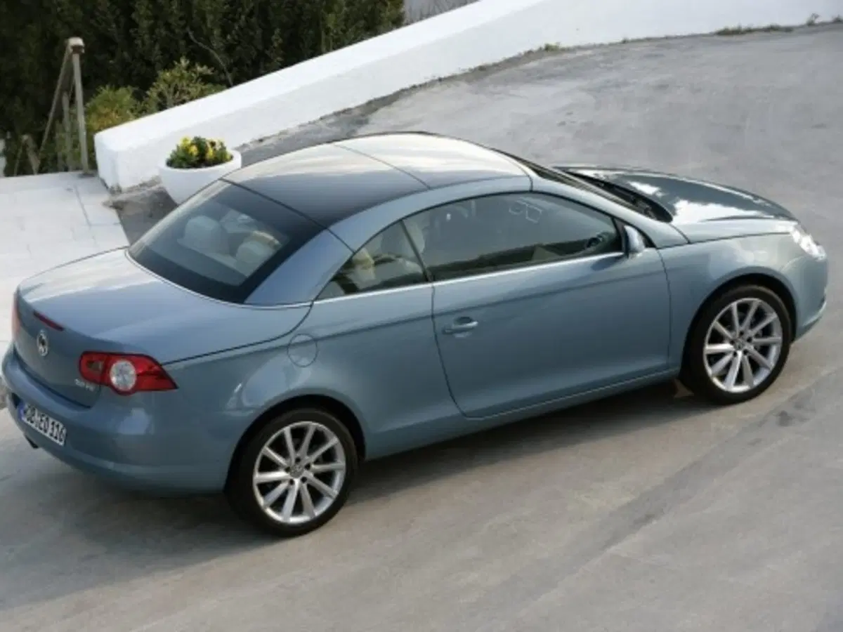 Volkswagen Eos (34)