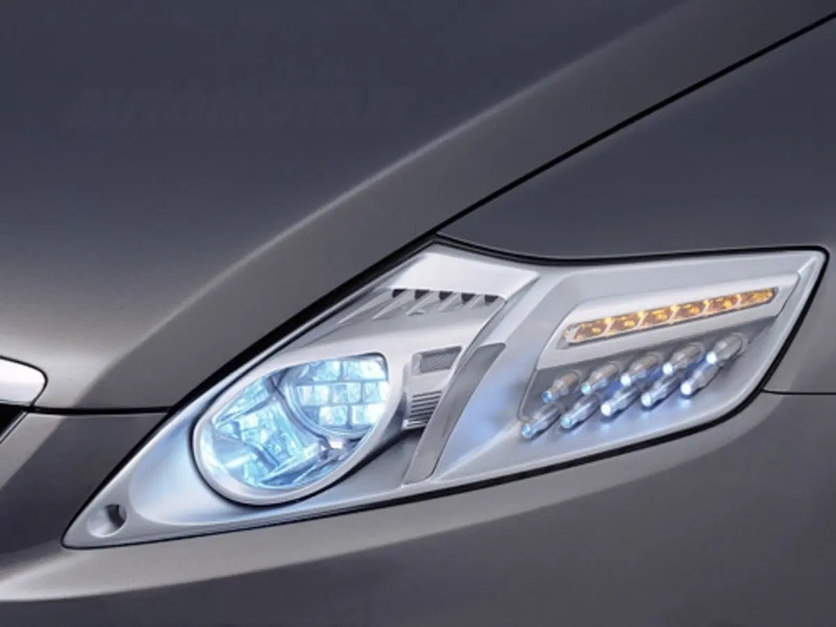 Ford Iosis (2)