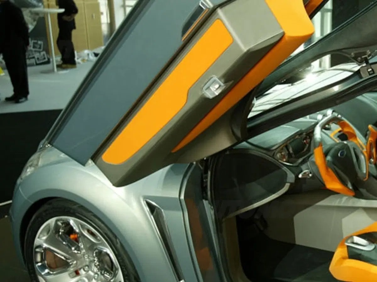 Ford Iosis (10)