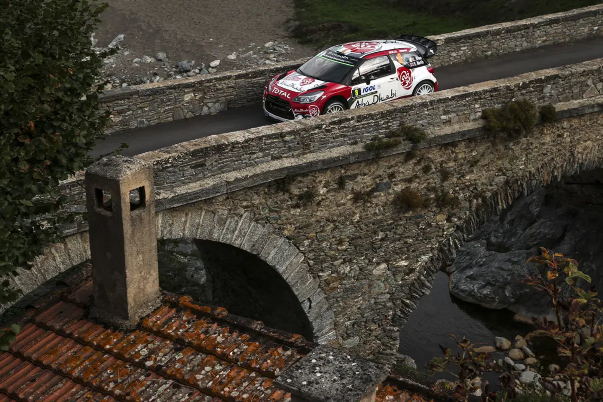 WRC16 Francia. 2a Tappa. Sempre più Ogier (VW)  (4)