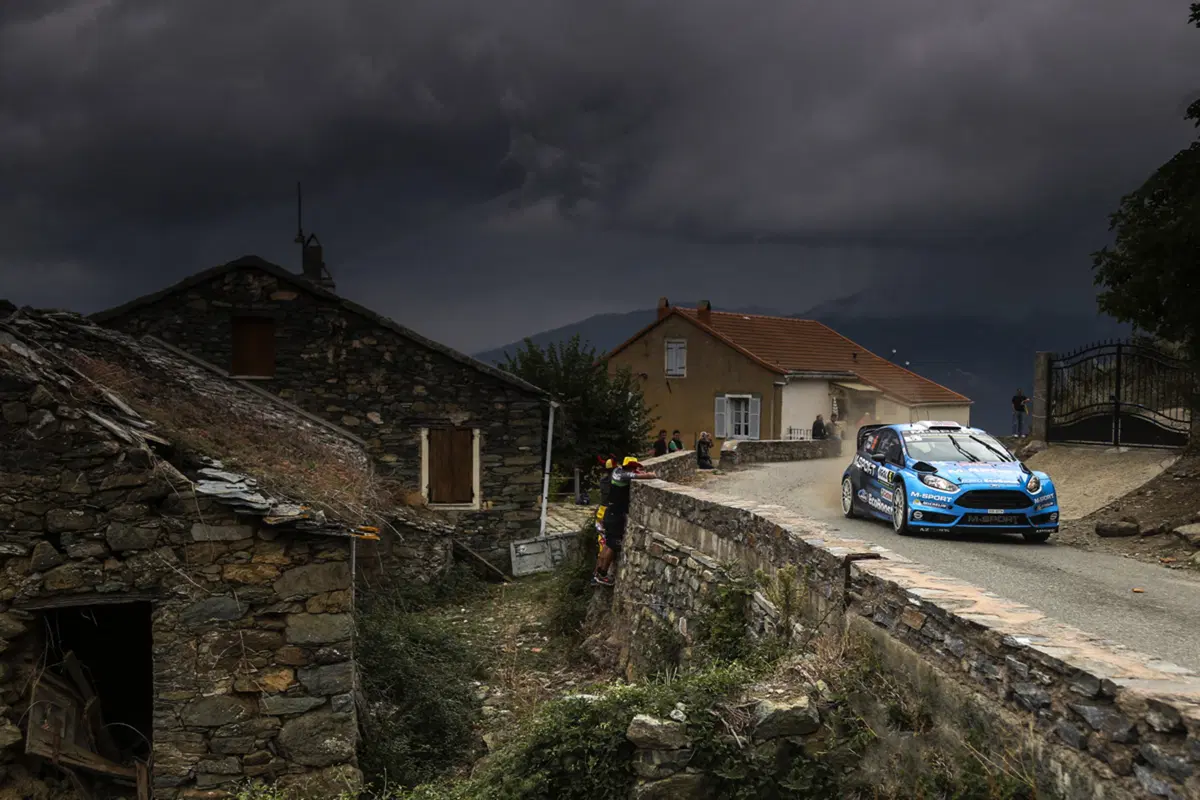 WRC16 Francia. 2a Tappa. Sempre più Ogier (VW)  (17)