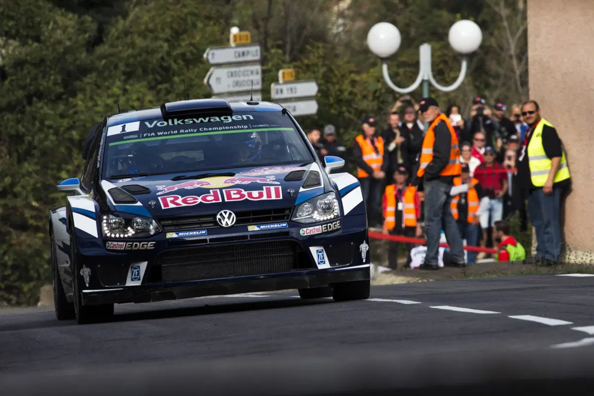 WRC16 Francia. 2a Tappa. Sempre più Ogier (VW)  (18)