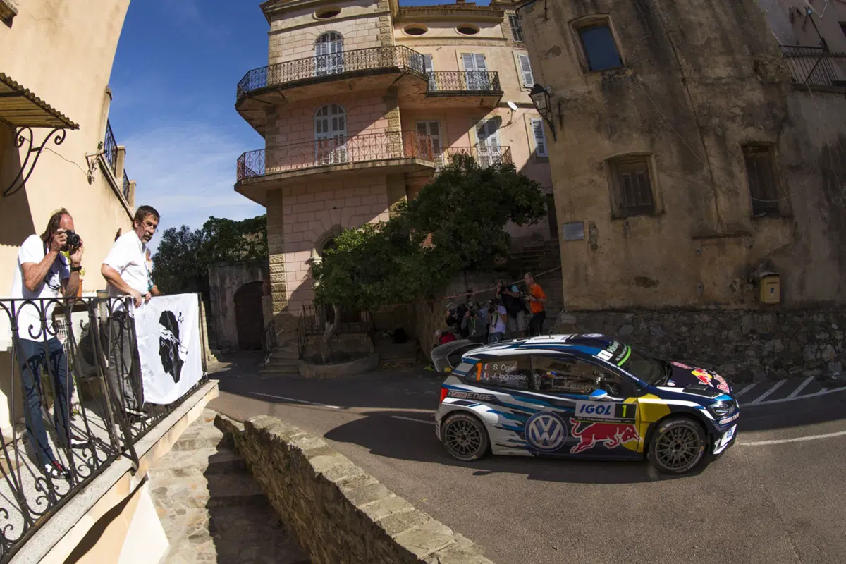 WRC16 Francia. 2a Tappa. Sempre più Ogier (VW)  (30)