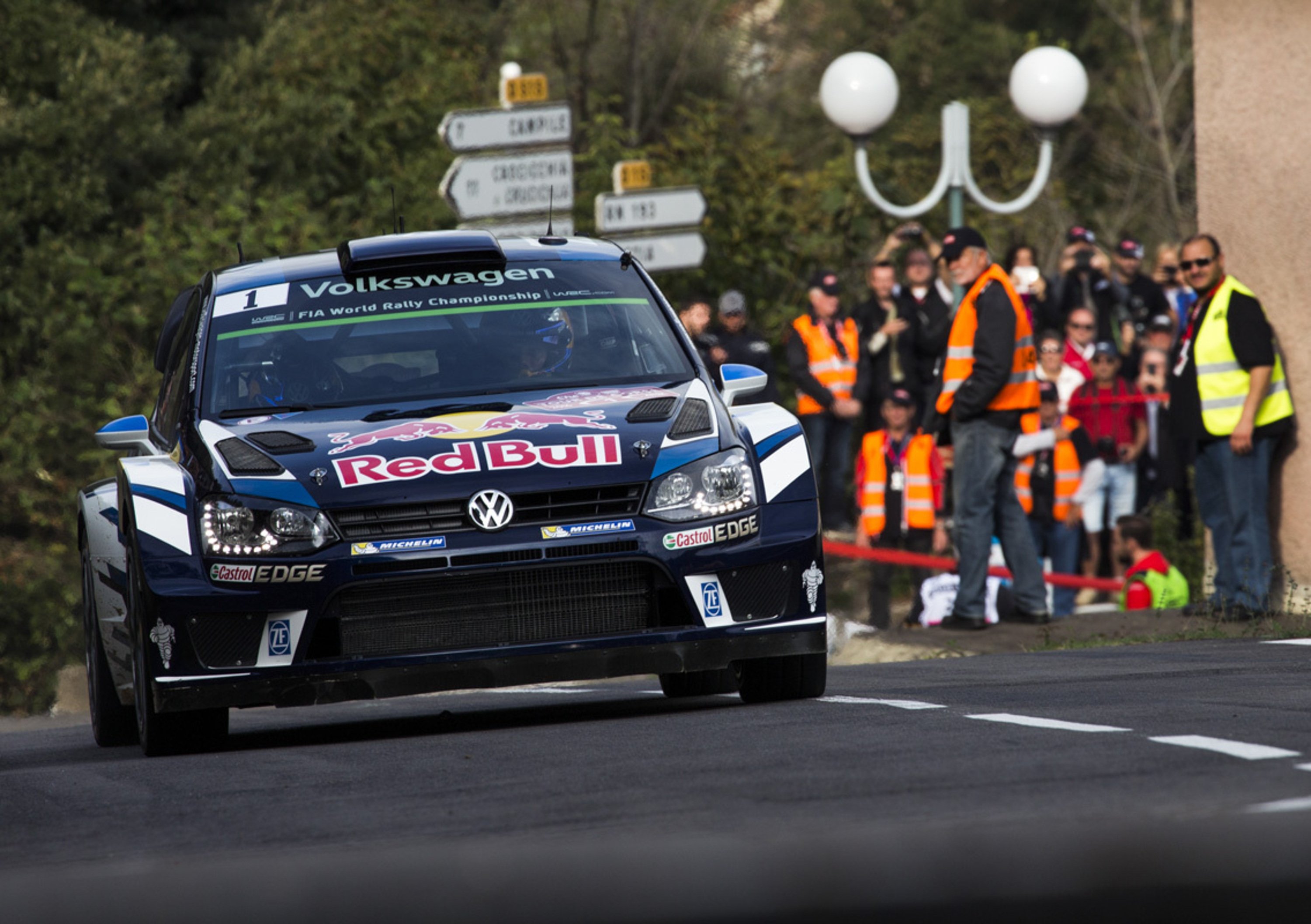 WRC16 Francia. 2a Tappa. Sempre pi&ugrave; Ogier (VW) 