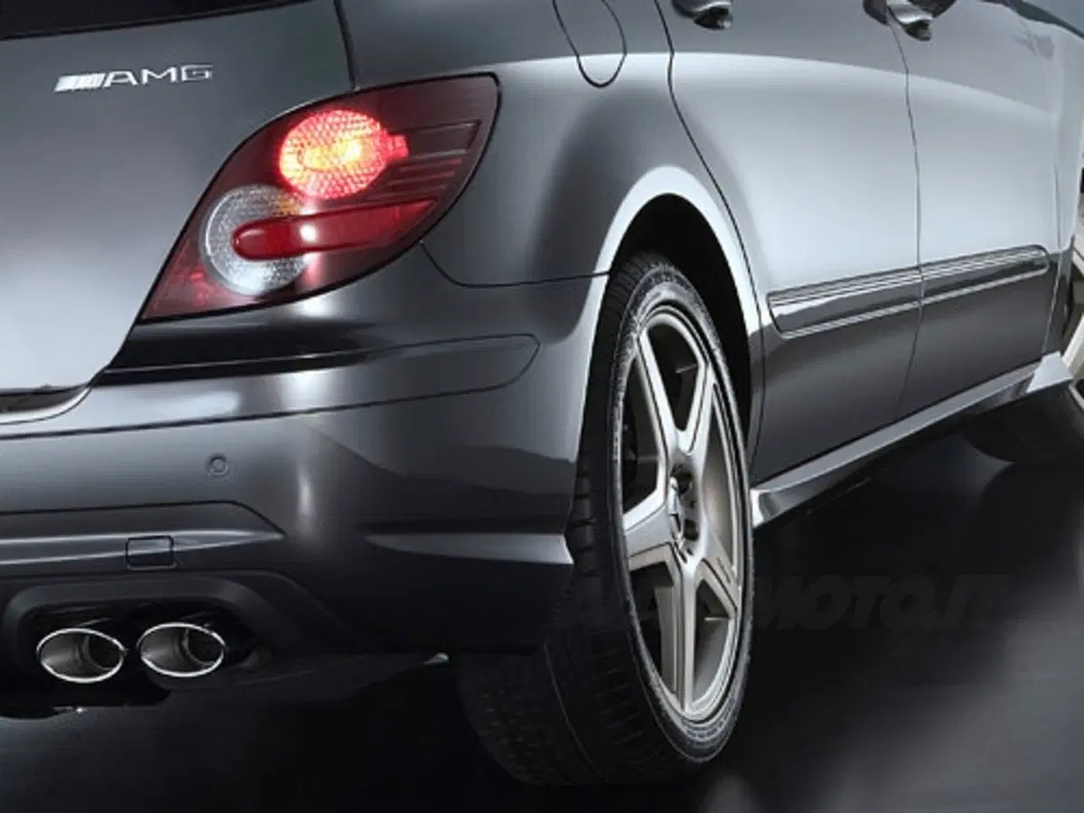 Mercedes Vision R 63 AMG (4)
