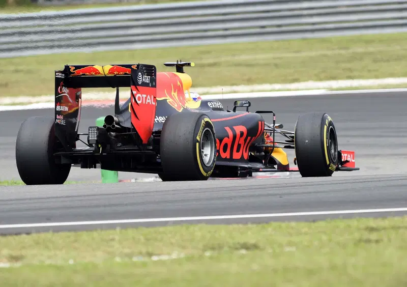 F1, Gp Malesia 2016, Ricciardo: &laquo;La vittoria, che emozione travolgente!&raquo;