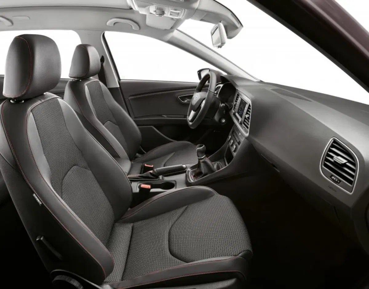 Quale comprare, Confronto: Seat Leon ST 1.6 TDI Vs Kia cee’d SW 1.6 CRDi (5)