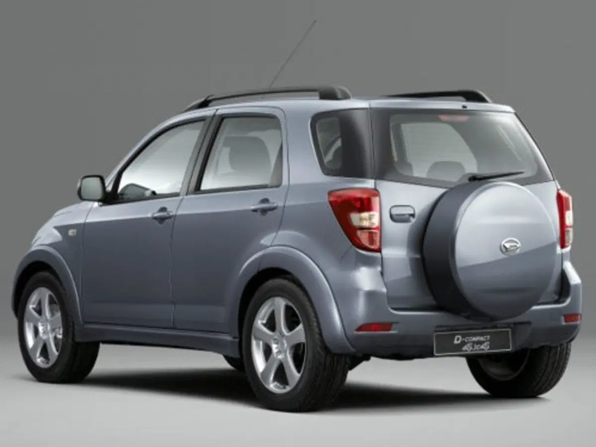 Daihatsu D-Compact 4x4 (5)