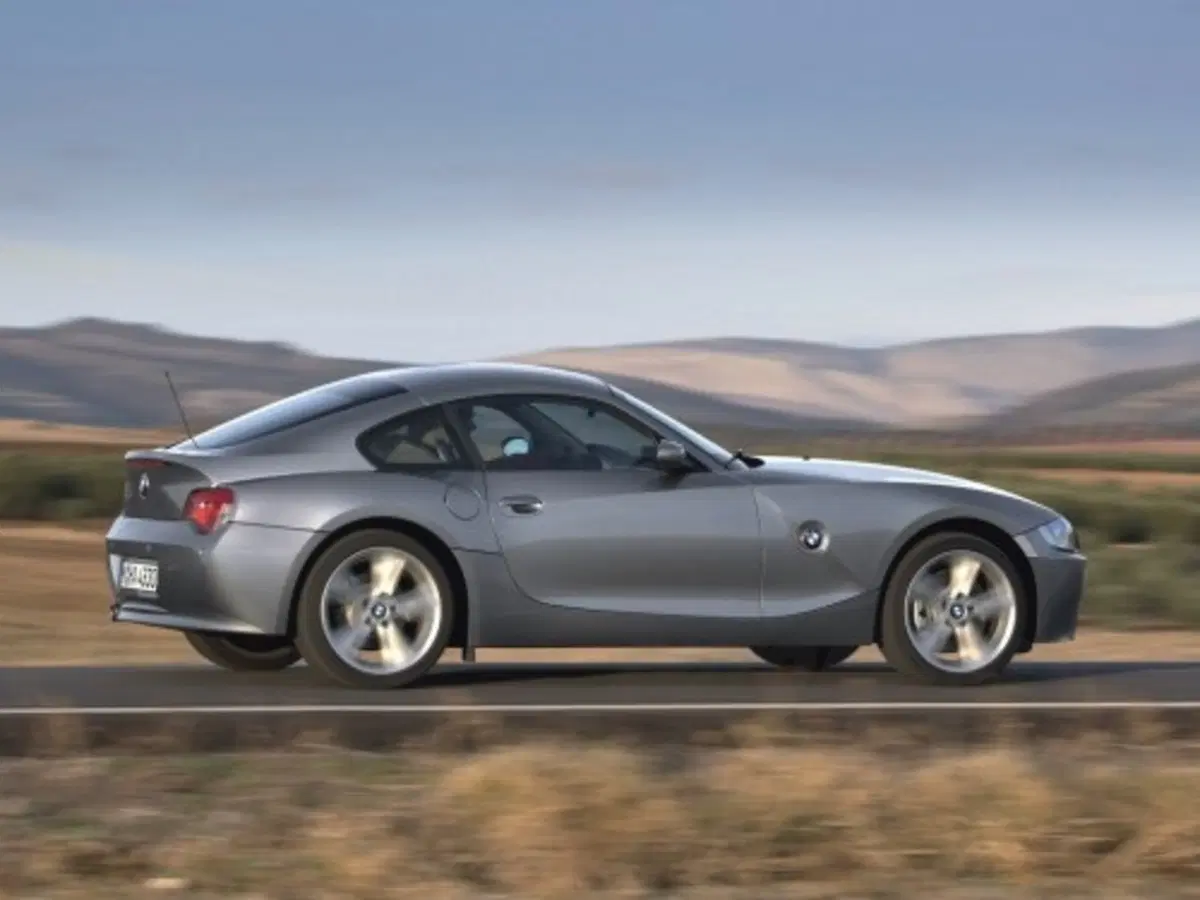 BMW Z4 Coupé e Z4 M Coupè (3)