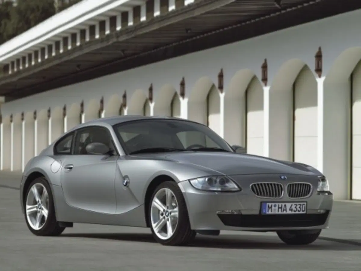 BMW Z4 Coupé e Z4 M Coupè (5)