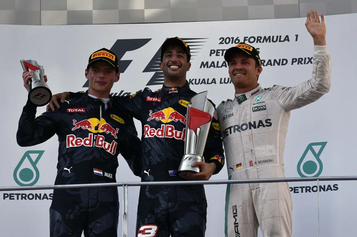 F1, Gp Malesia 2016: vince Ricciardo (43)