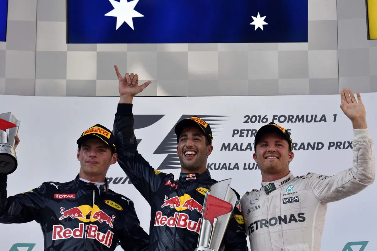 F1, Gp Malesia 2016: vince Ricciardo (45)