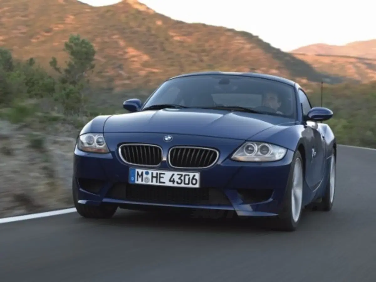 BMW Z4 Coupé e Z4 M Coupè (9)