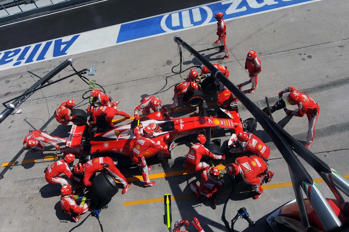 F1, Gp Malesia 2016: vince Ricciardo (60)