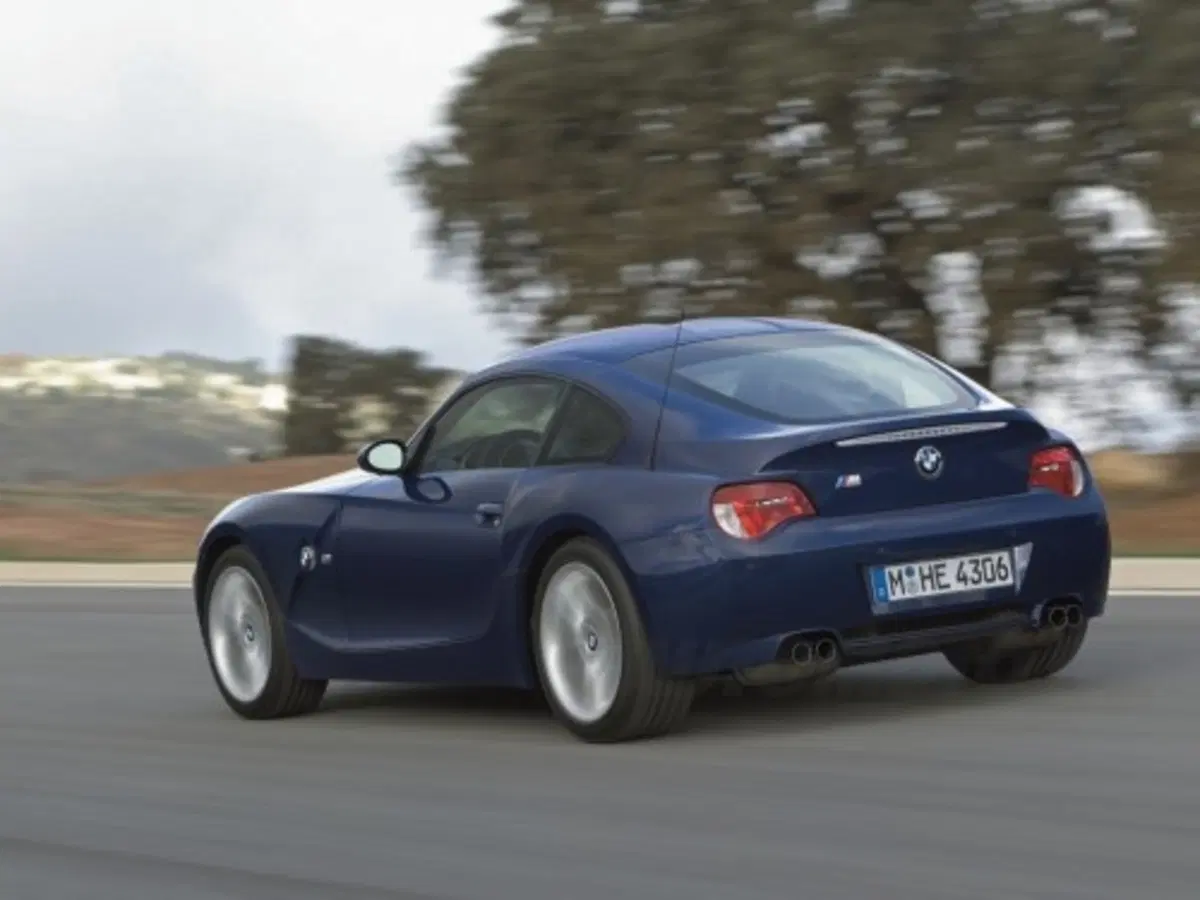 BMW Z4 Coupé e Z4 M Coupè (10)