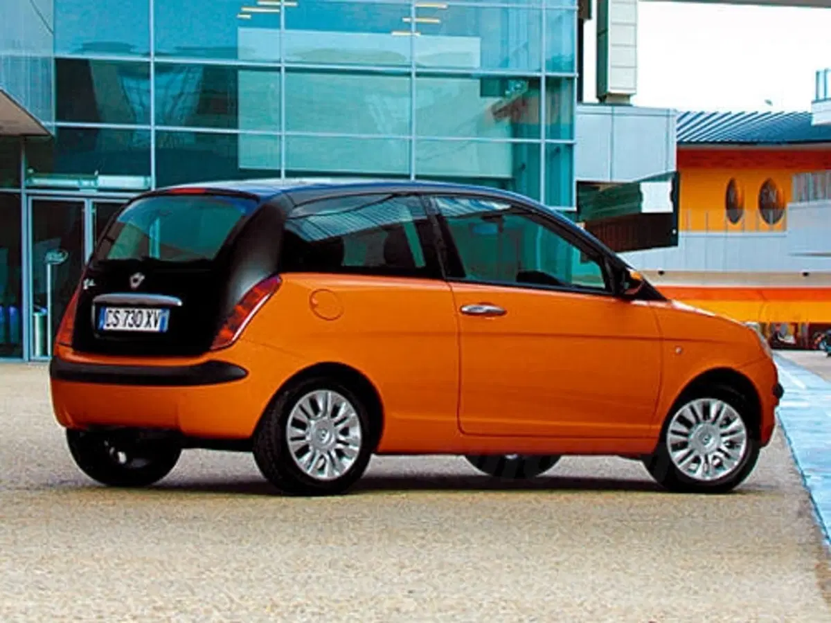 Lancia Ypsilon Momo