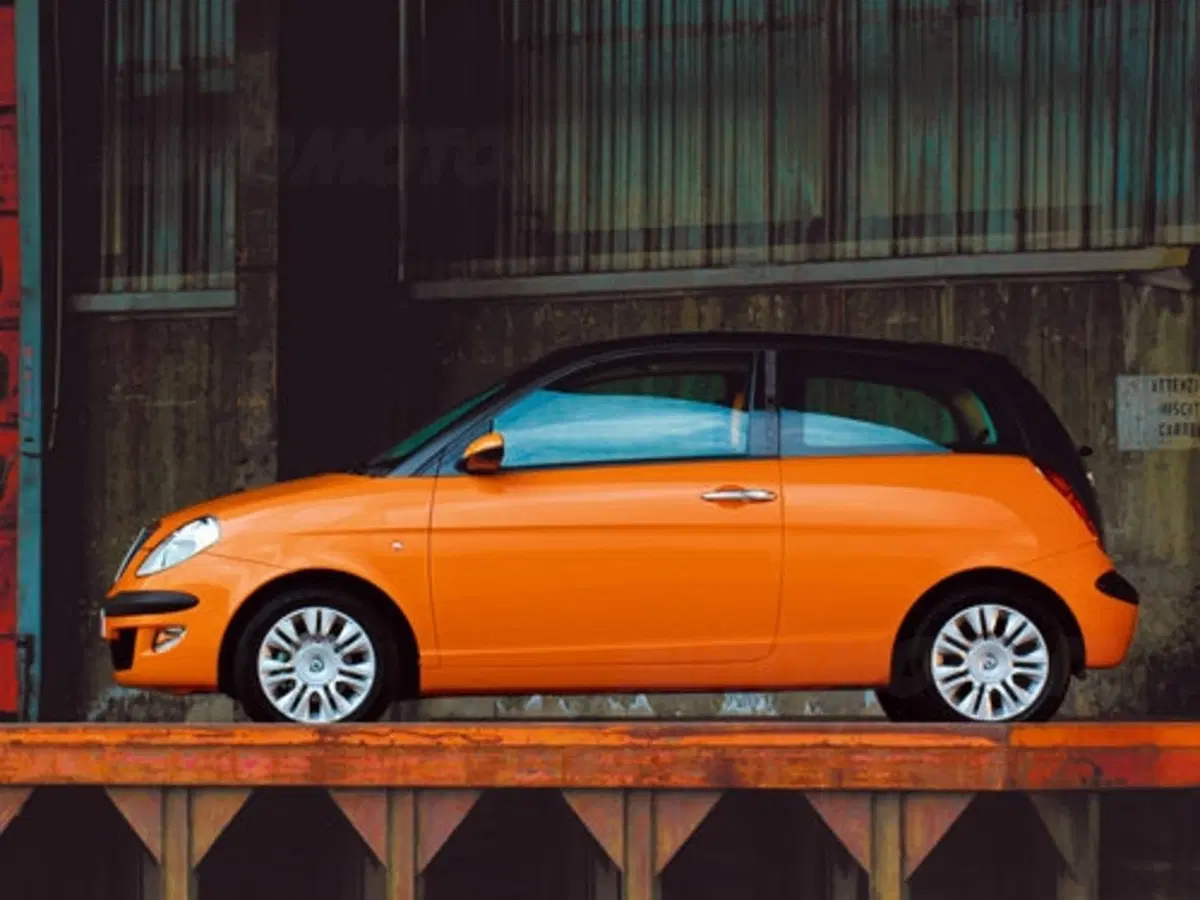 Lancia Ypsilon Momo (9)