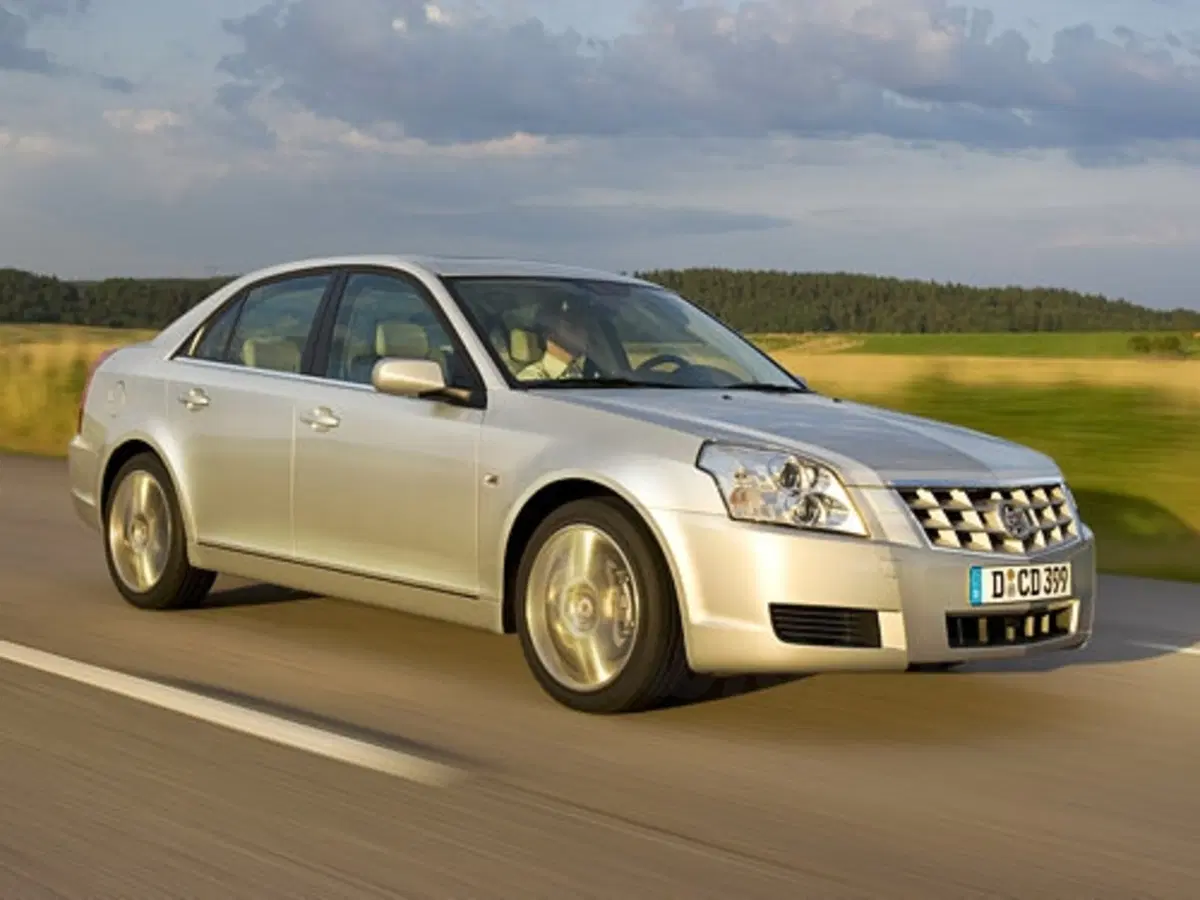 Cadillac BLS (10)