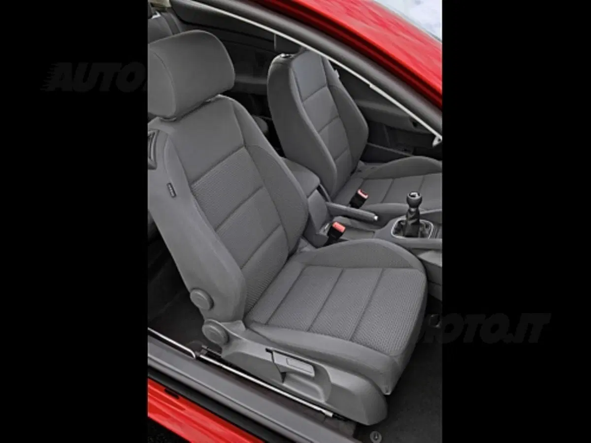 Volkswagen Golf GT (5)
