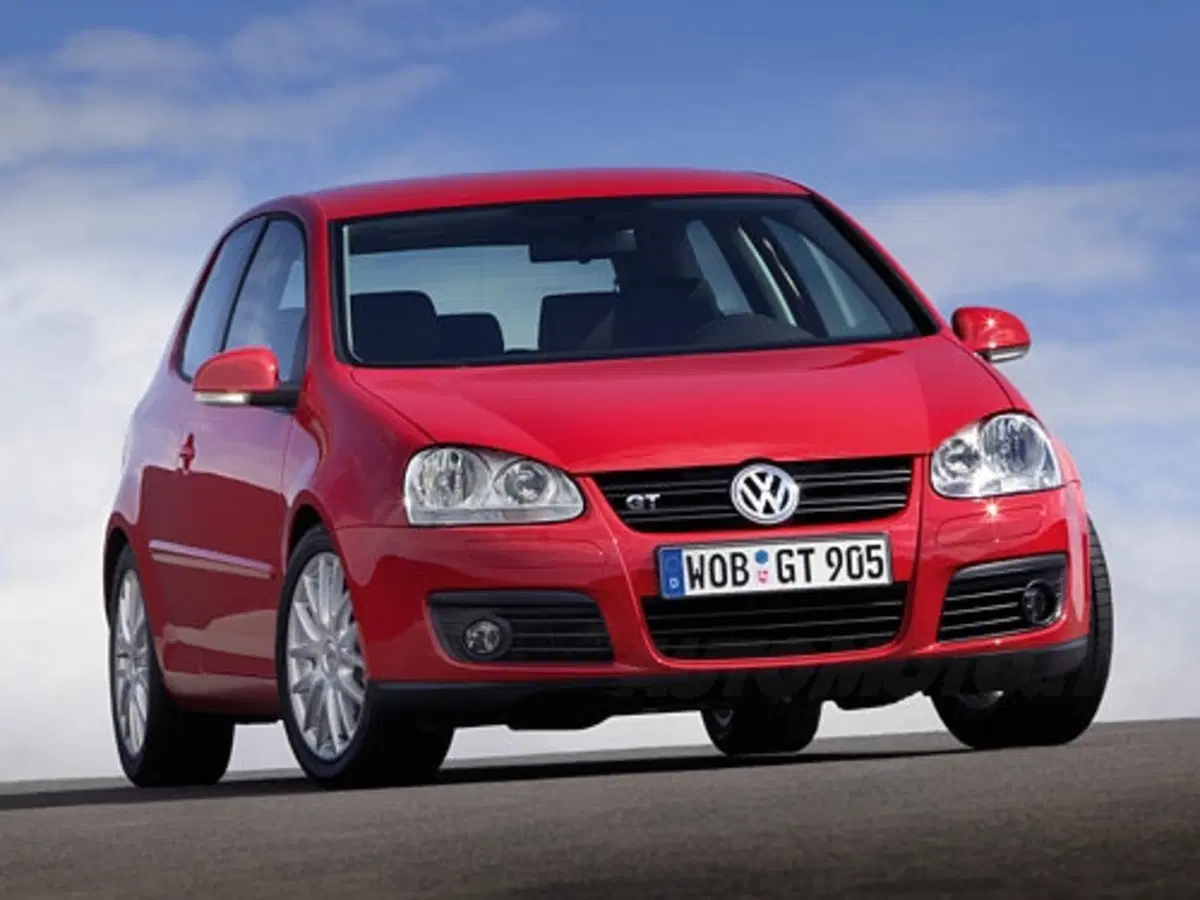Volkswagen Golf GT (9)