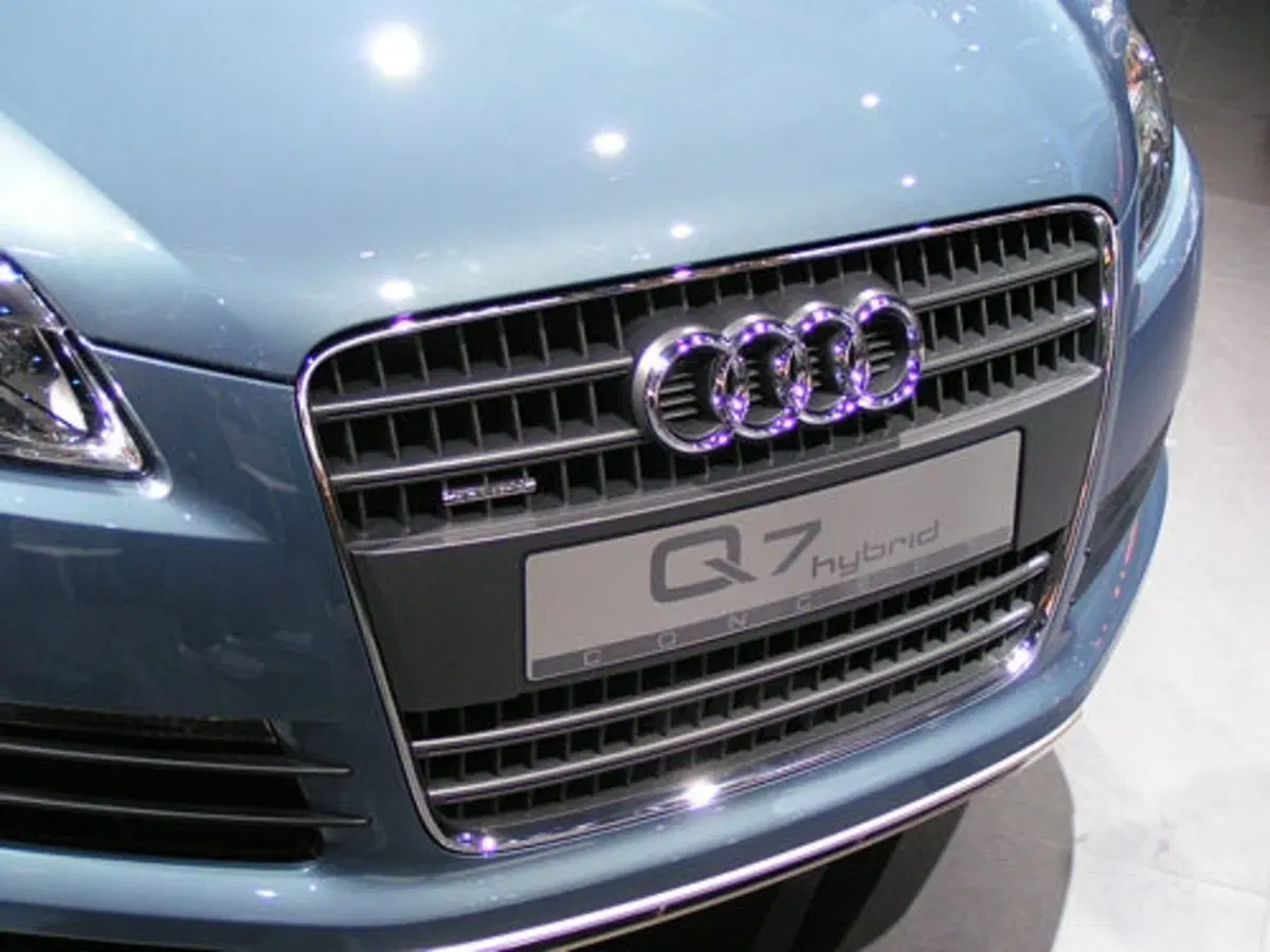 Audi Q7 Hybrid (11)
